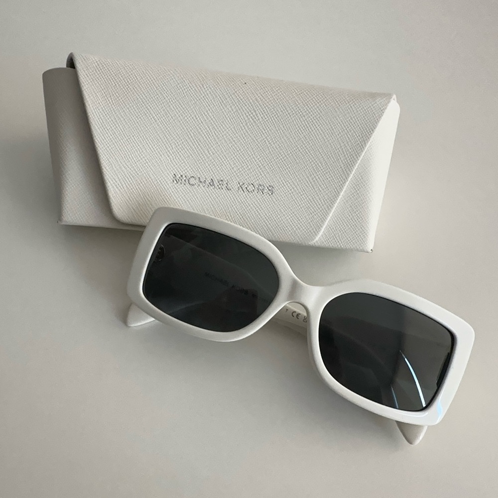 Michael Kors Sunglasses MK2165 Corfu 56-17. Zero scratches + original case.